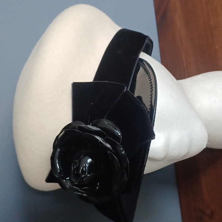 Eric Javits Cream Wool Beret With Black Velvet Flower Trim